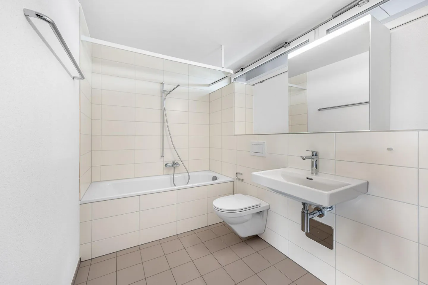 Wohnung mieten - Foto 4 von 9