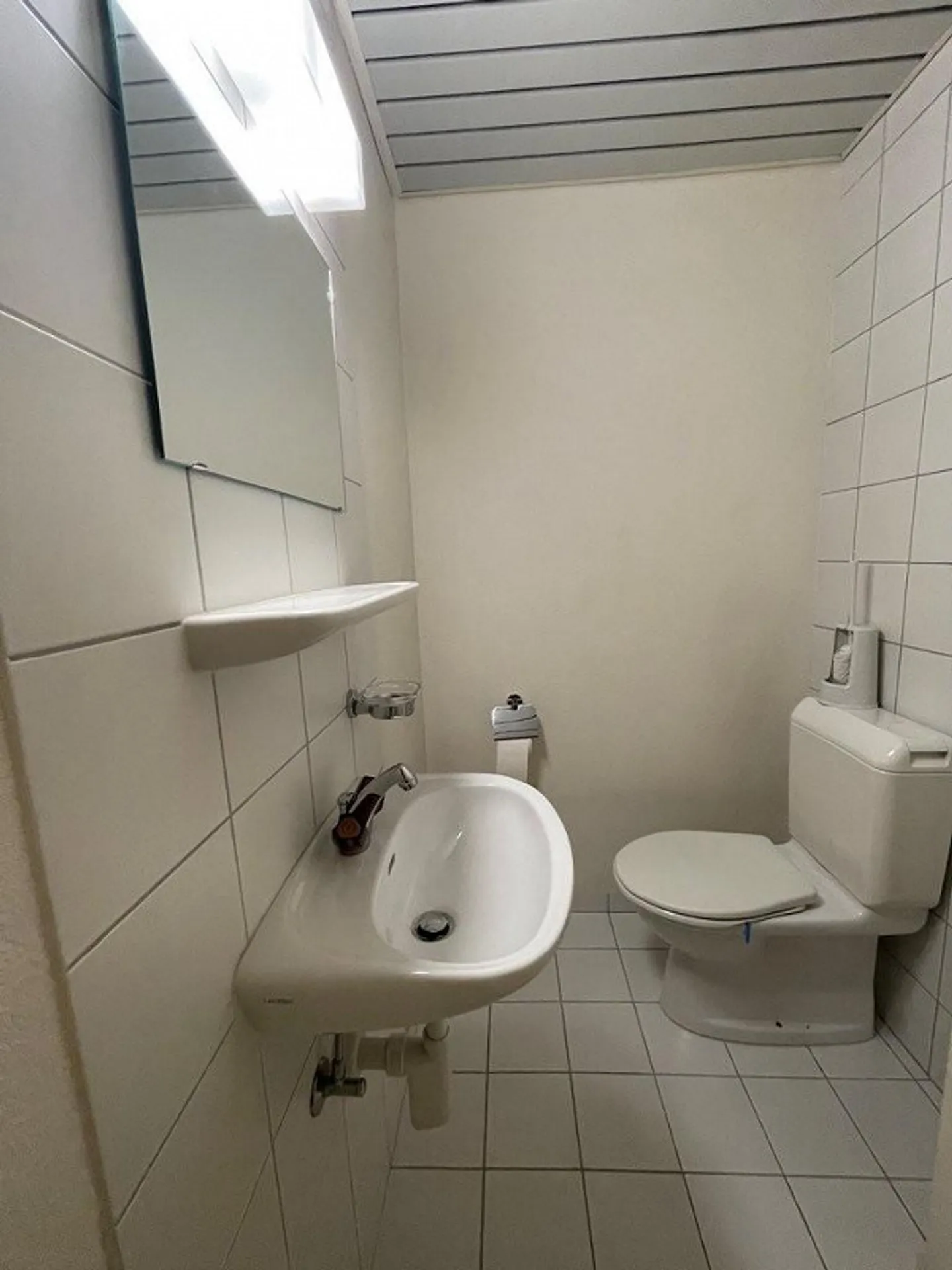 Ampio appartamento 3.5 in una posizione centrale - Foto 4 di 10