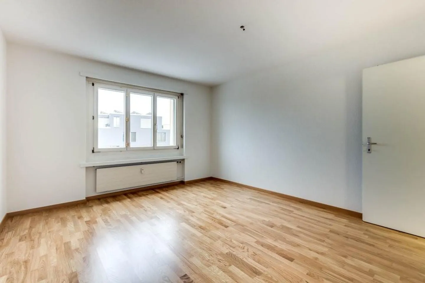 LOUER SANS CAUTION - Développement populaire dans un bon emplacement - Photo 5 sur 9