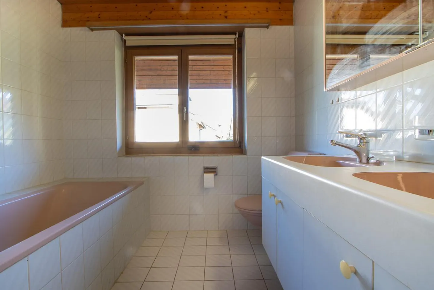 Charming Townhouse in Aarberg - Photo 11 of 22