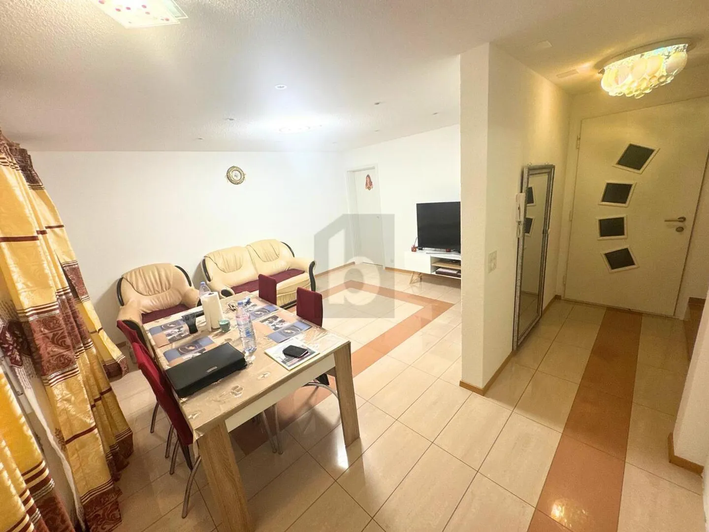 MAGNIFICA PROPRIETÀ IN UN AMBIENTE FAMILIARE - Foto 2 di 6