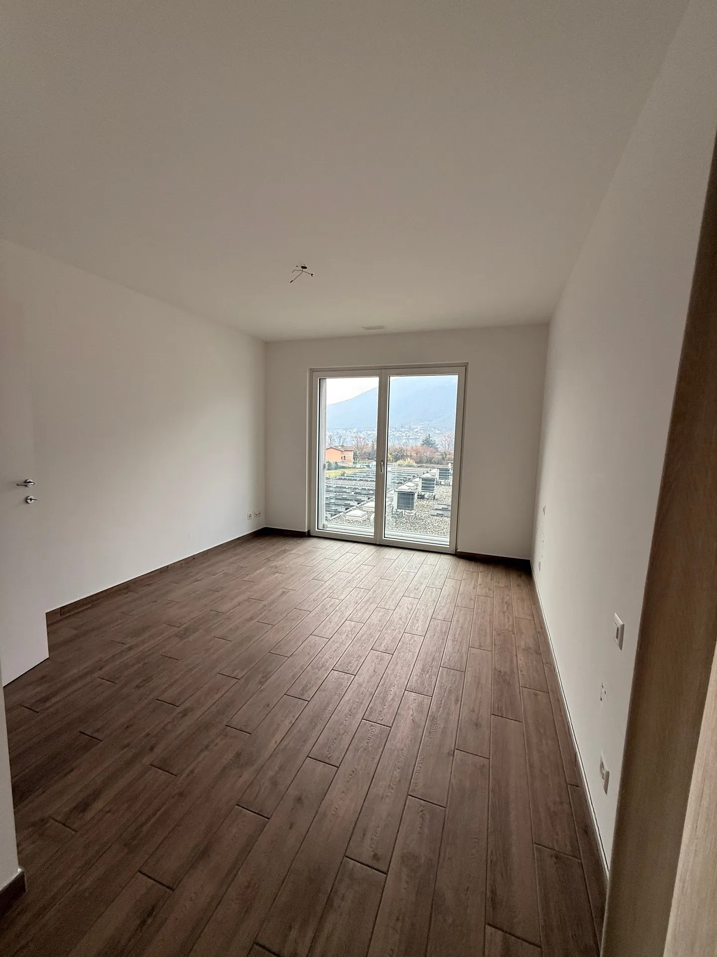 Penthouse moderne avec 4 pièces à Melano - Photo 4 sur 9