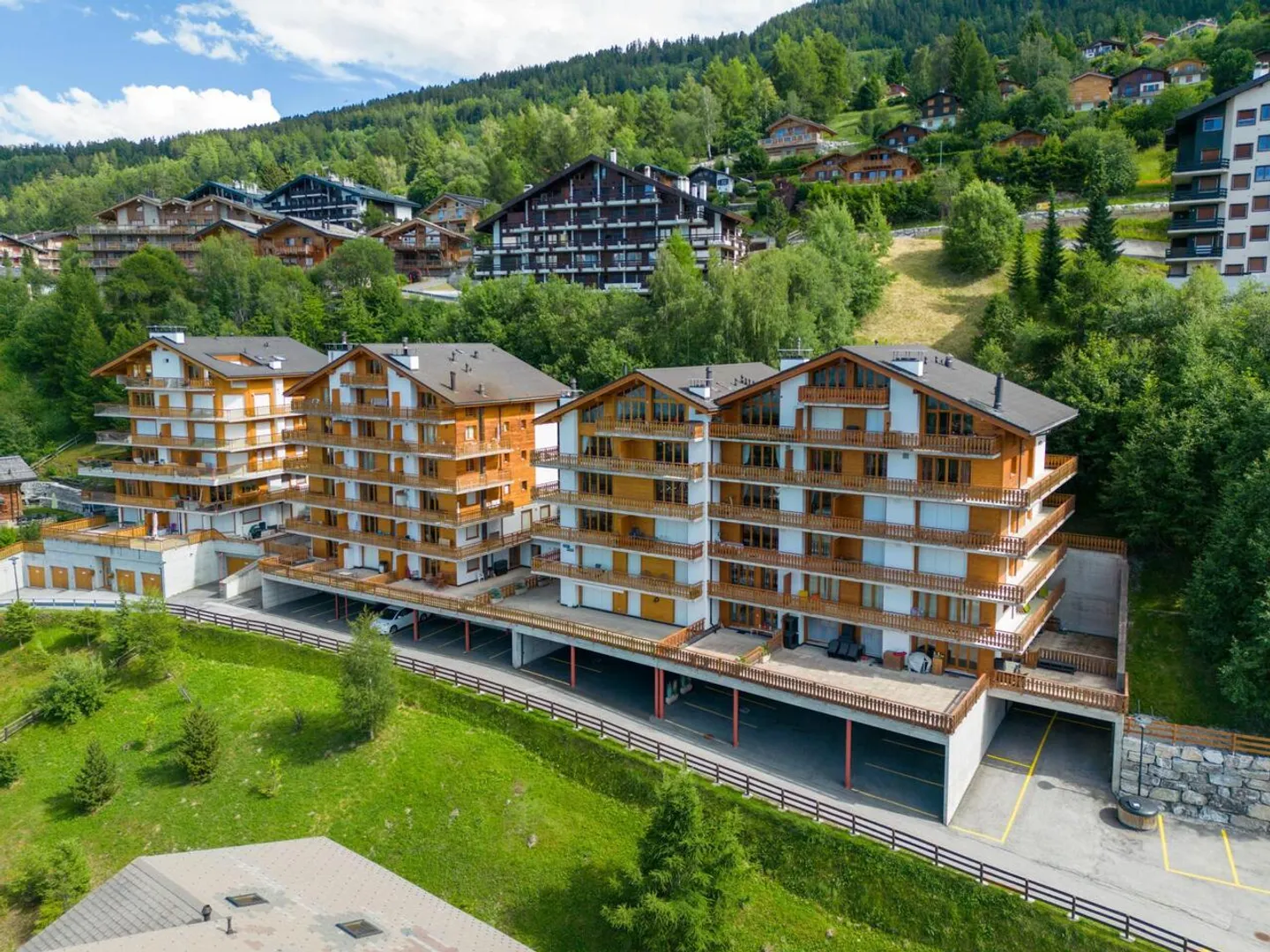 Schöne Wohnung in der Nähe des Zentrums mit Aussicht - Foto 14 von 15