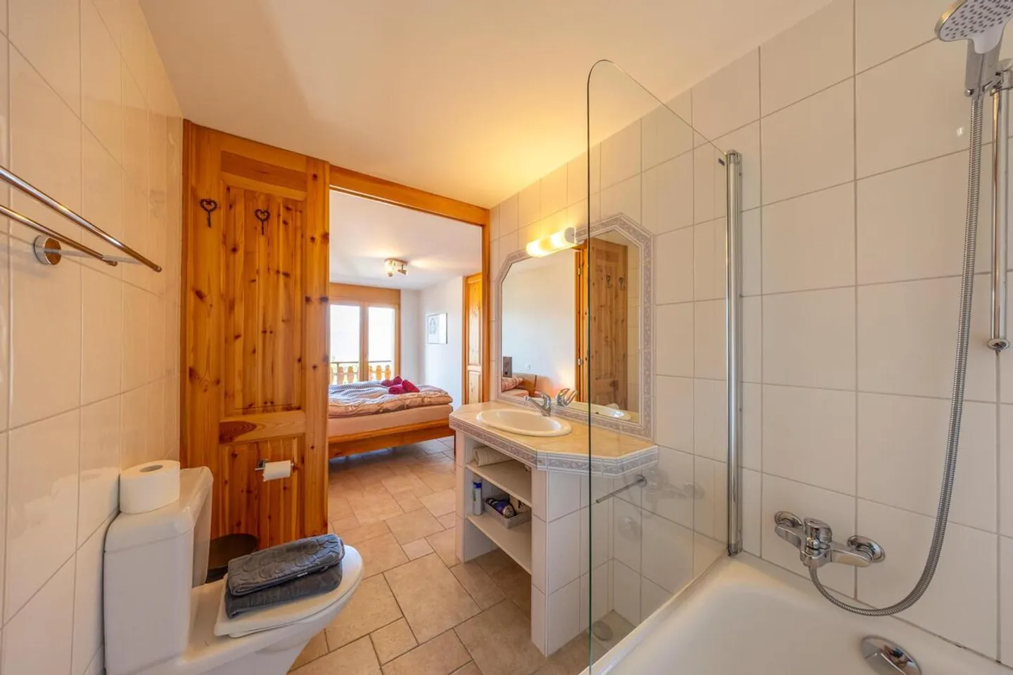 Schöne Wohnung in der Nähe des Zentrums mit Aussicht - Foto 8 von 15