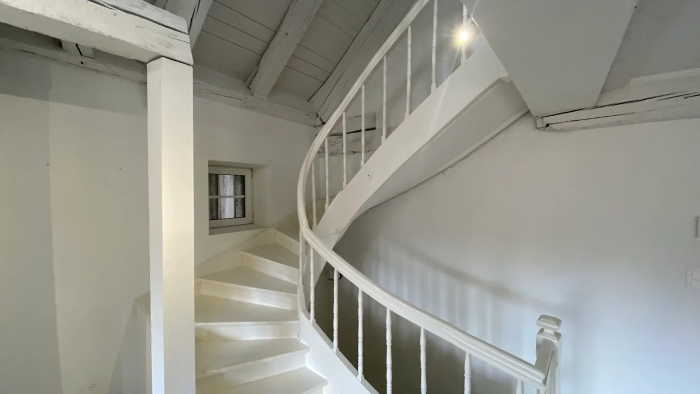 Triplex di 4,5 stanze completamente ristrutturato. - Foto 6 di 21