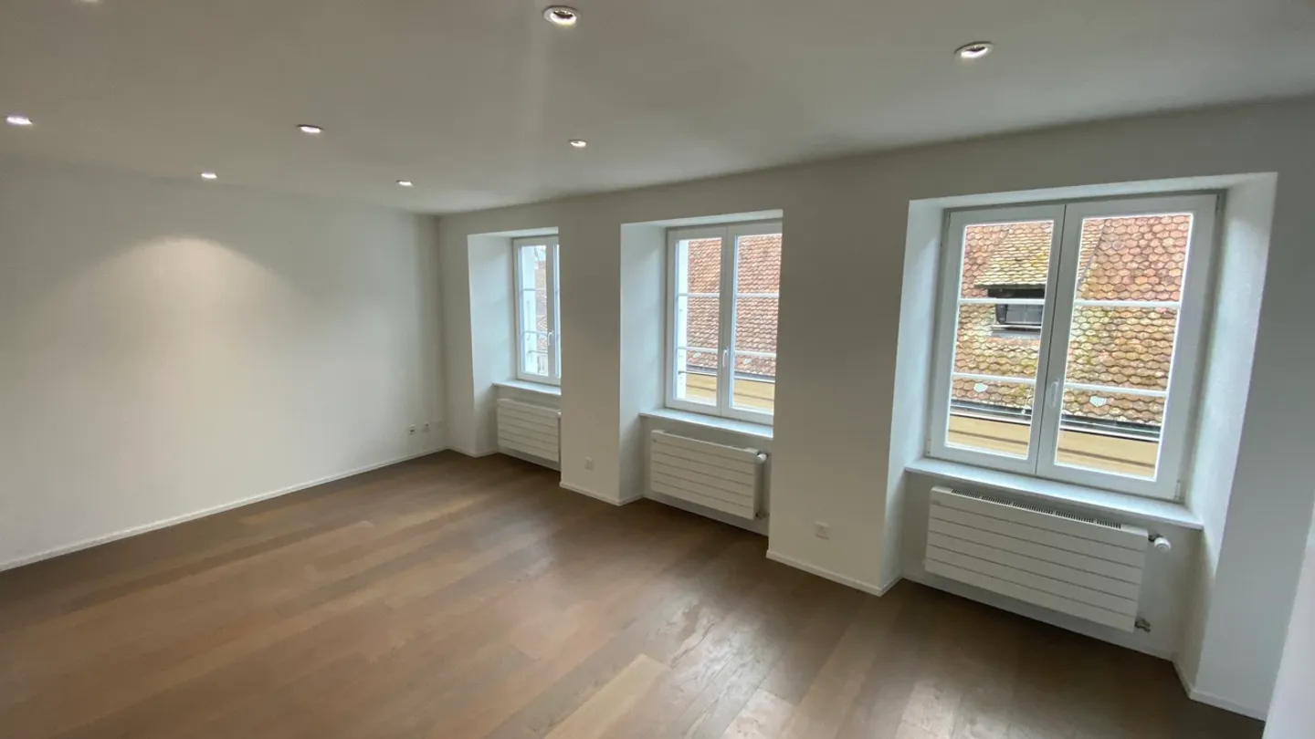 Triplex di 4,5 stanze completamente ristrutturato. - Foto 11 di 21