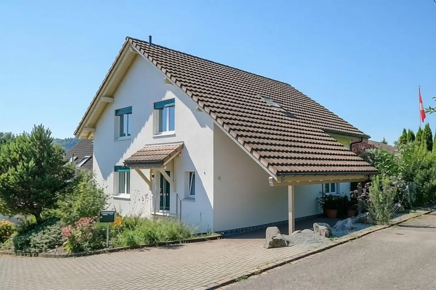 Detached 4.5-room single-family house in a quiet and sunny location near the Aare and the city center! - Photo 1 of 13