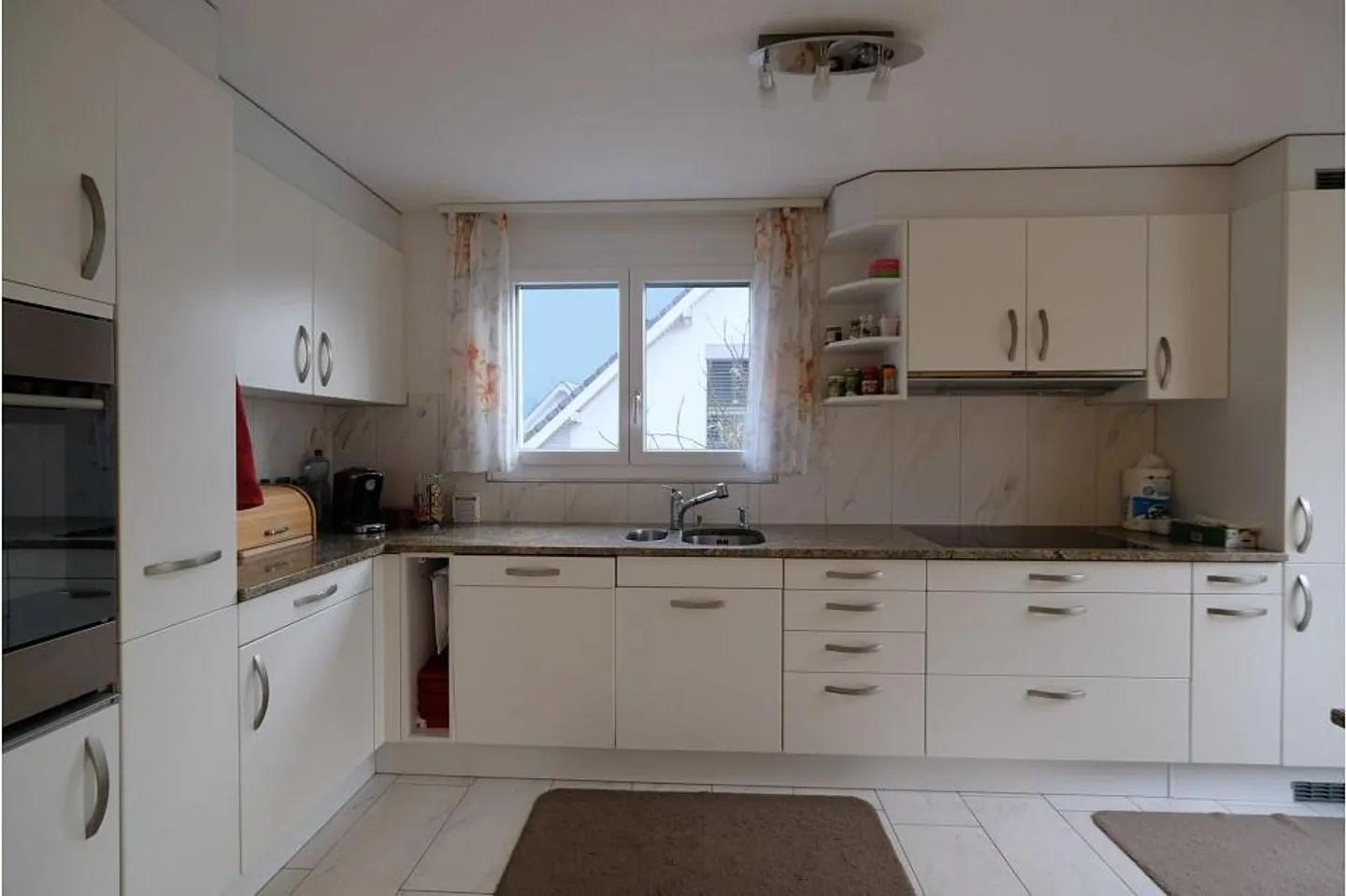 Detached 4.5-room single-family house in a quiet and sunny location near the Aare and the city center! - Photo 6 of 13