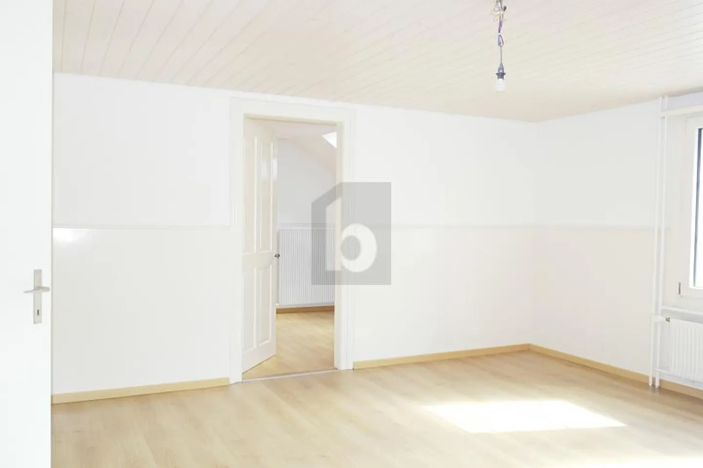 Residential building for sale - Photo 5 of 6