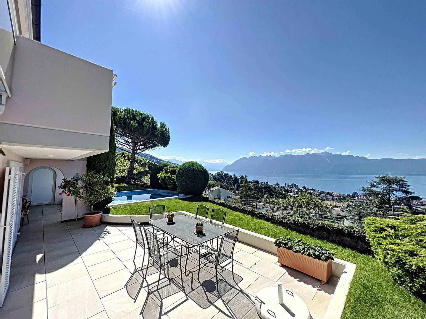 Magnifica proprietà con posizione privilegiata nel cuore del vigneto di Lavaux. - Foto 1 di 13