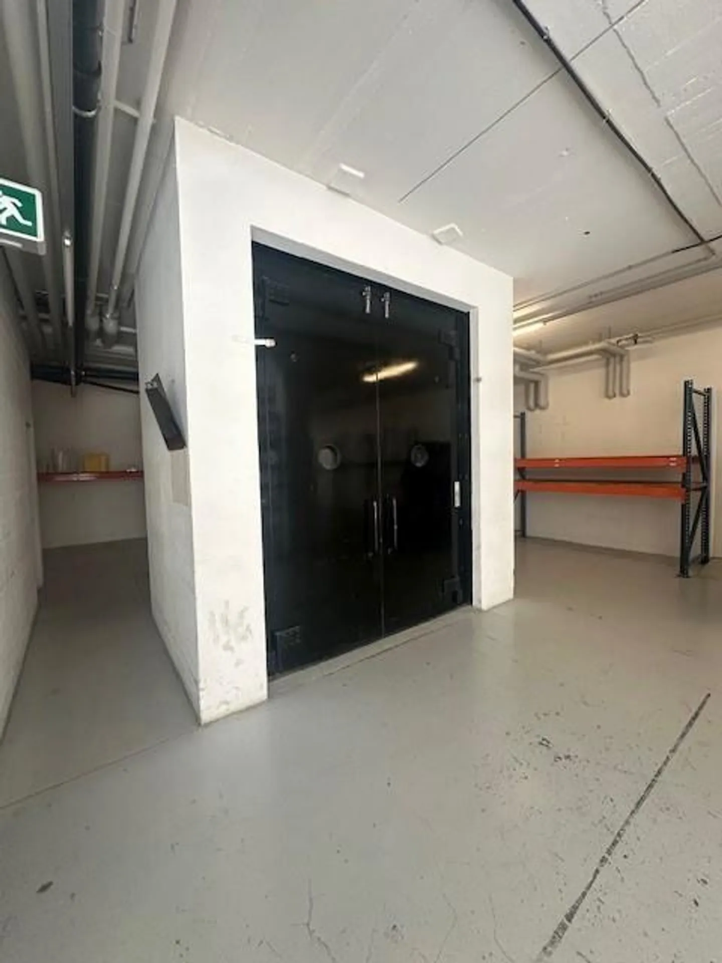 Commercial space approx. 284m2 for rent in the VIDMAR halls! - Photo 2 of 3