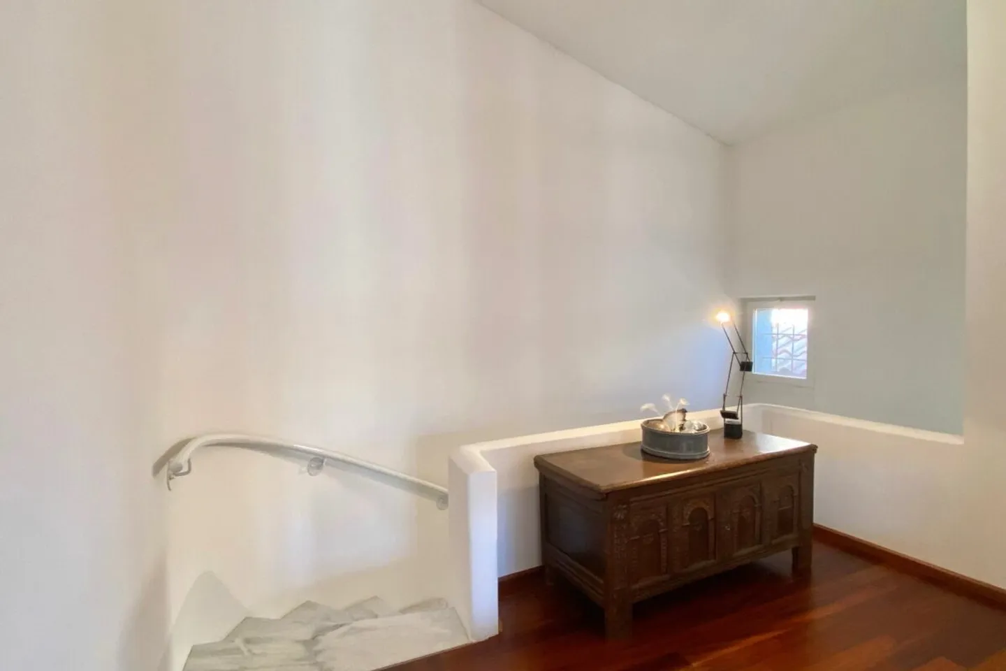 Pure tranquility !!! Restored village palazzo with Mediterranean courtyard & double garage - near Lugano - Photo 30 of 39