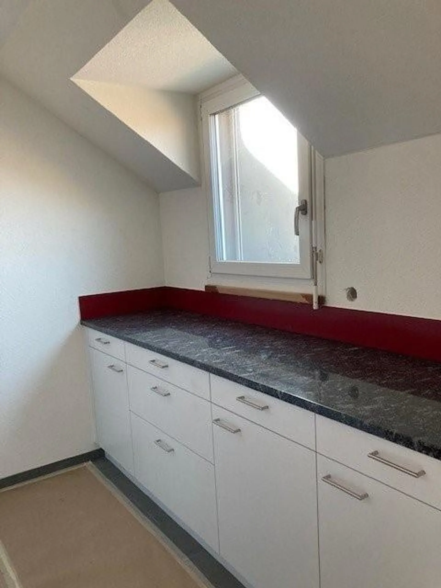 Grosszügige Dachwohnung in Oppligen - Foto 3 von 6