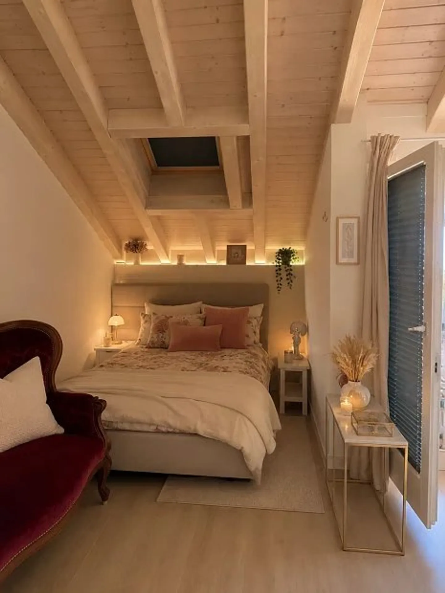 Charming Studio in Renovation - Photo 4 of 5
