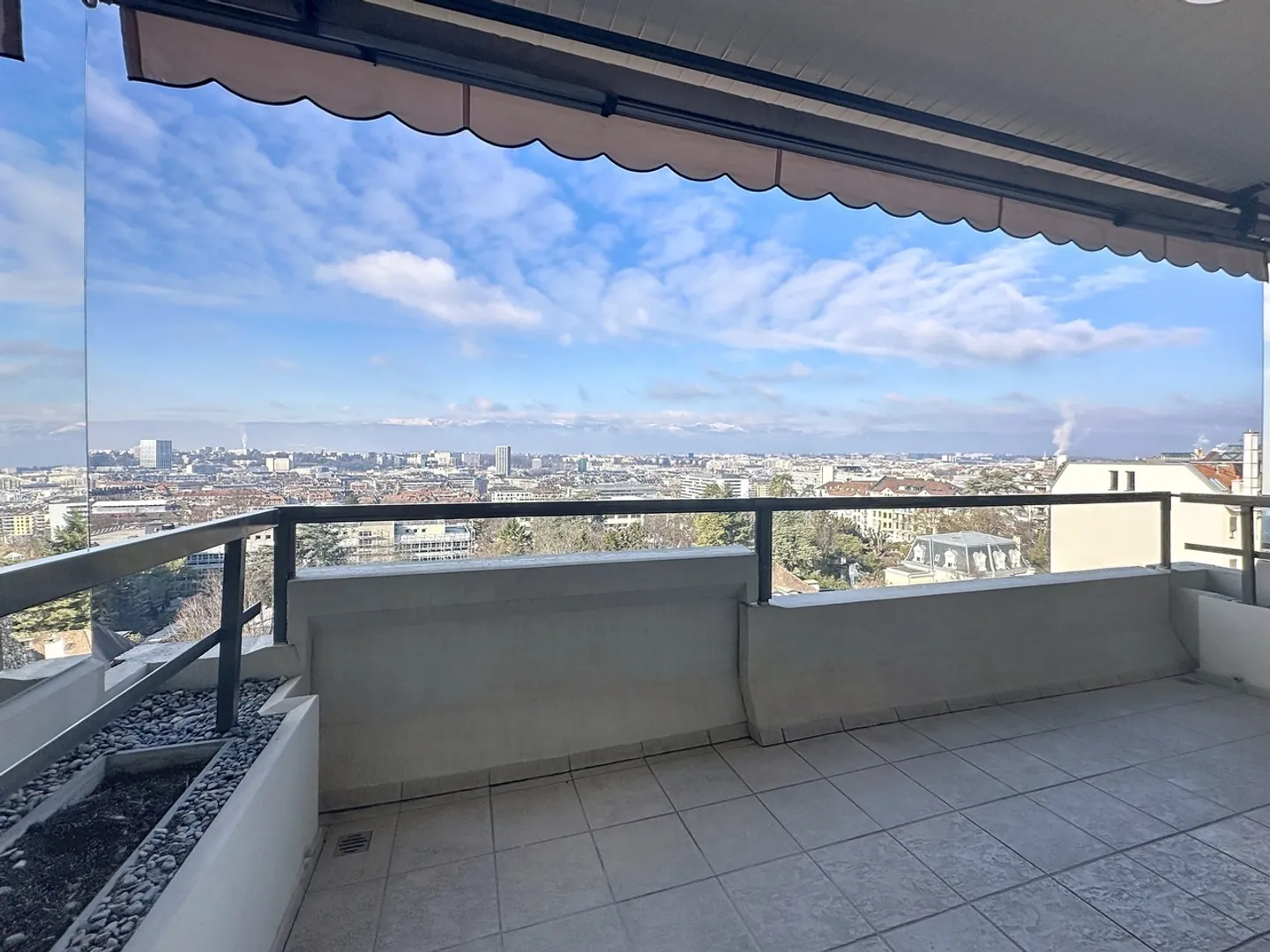 Exceptional Apartment in Champel - Photo 2 of 11