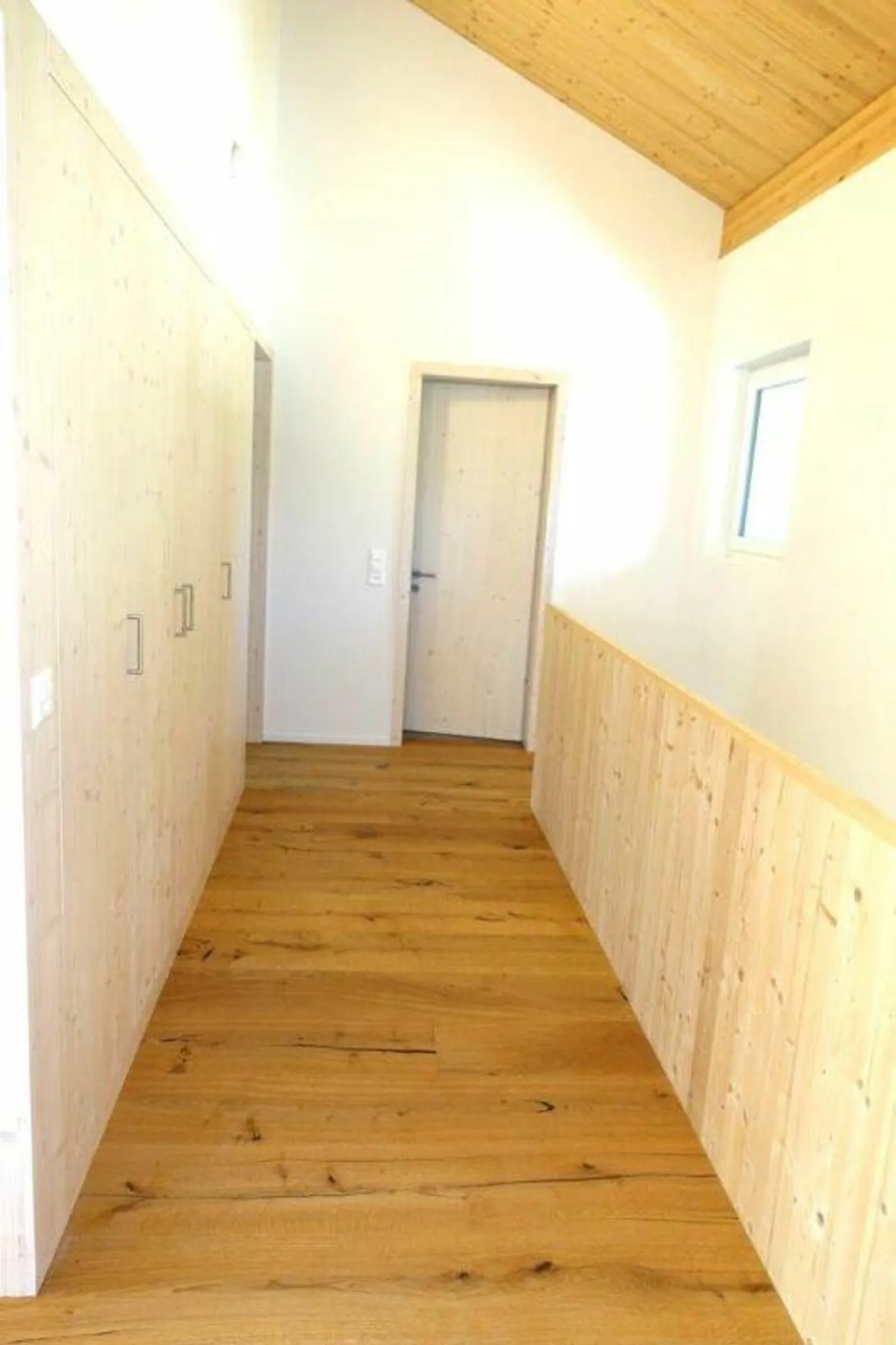 Einfamilienhaus mit Einliegerwohnung als Erstwohnsitz in Cumbel - Foto 7 von 7