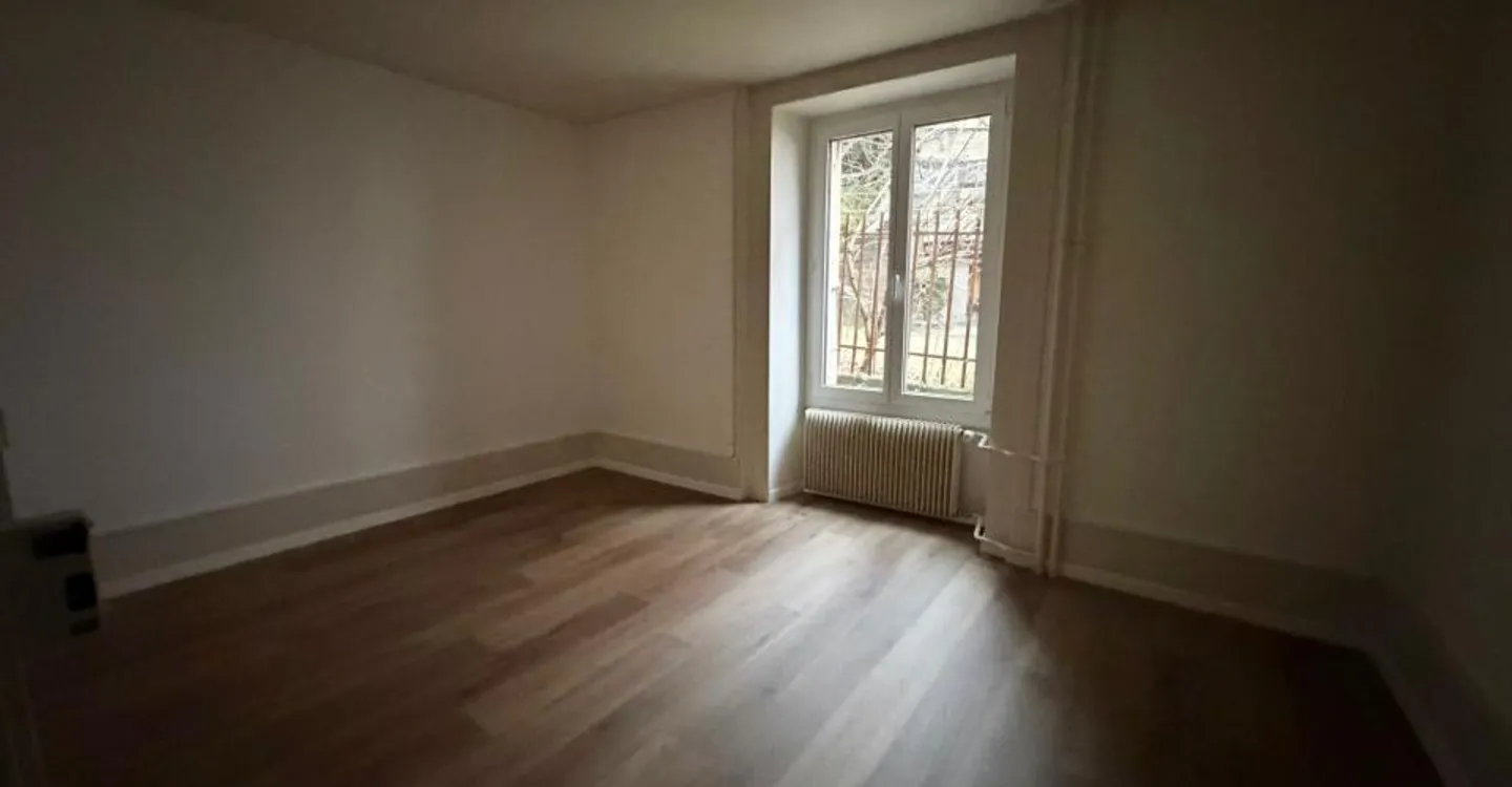 Charmant appartement de 3 pièces - Photo 3 sur 4