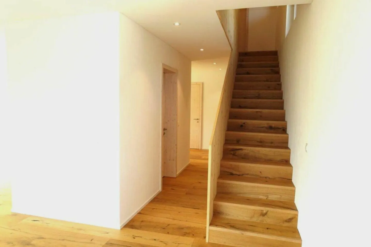 Einfamilienhaus mit Einliegerwohnung als Erstwohnsitz in Cumbel - Foto 6 von 7