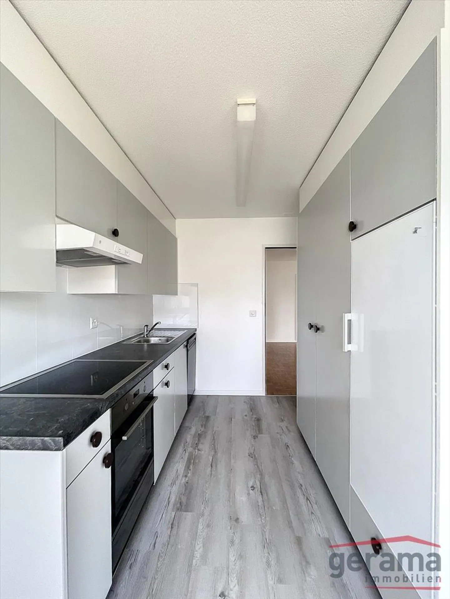 Renovierte 4.5 Zimmerwohnung in Schmitten - Foto 1 von 7