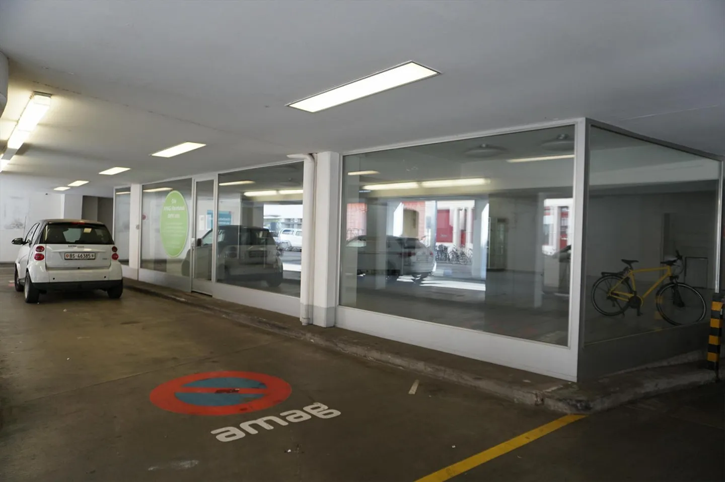 The ideal property for your business - Photo 6 of 11