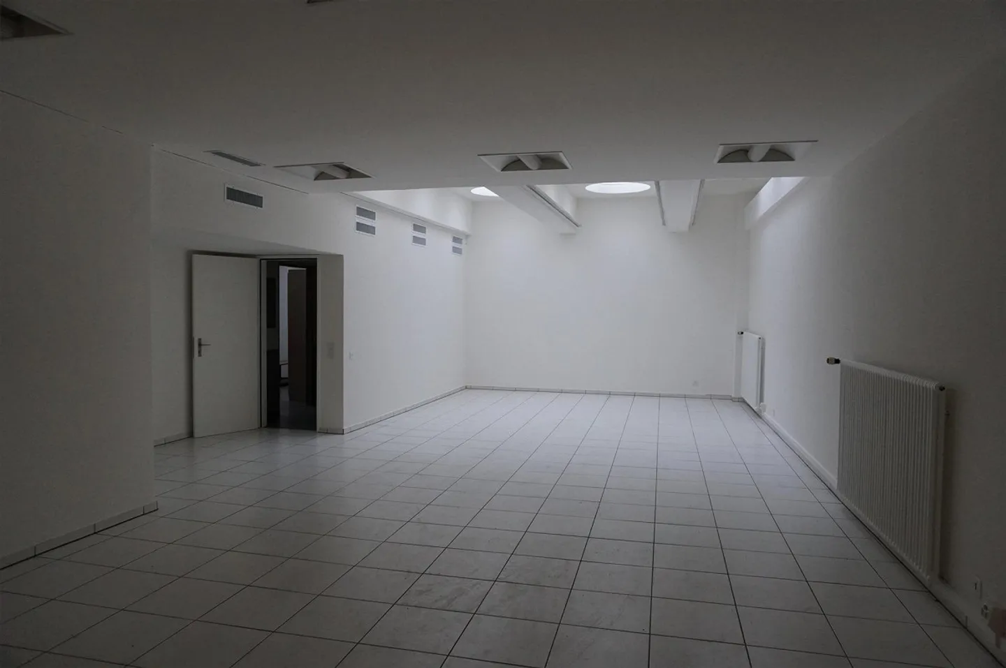 The ideal property for your business - Photo 11 of 11