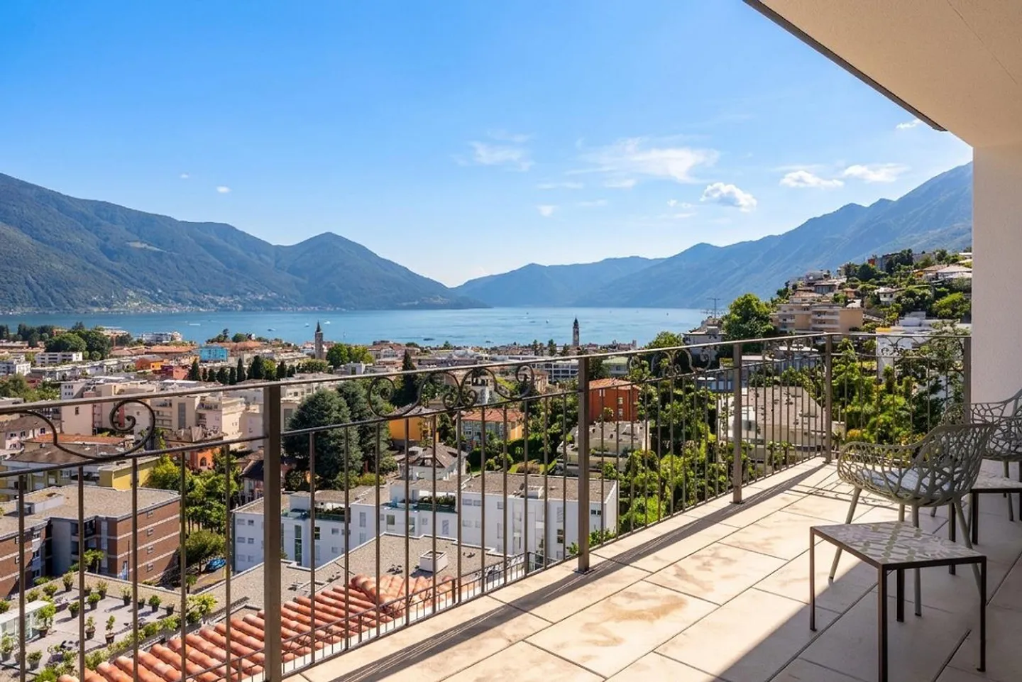 Appartement de location meublé 4½ pièces exclusif avec vue sur le lac - Photo 4 sur 4