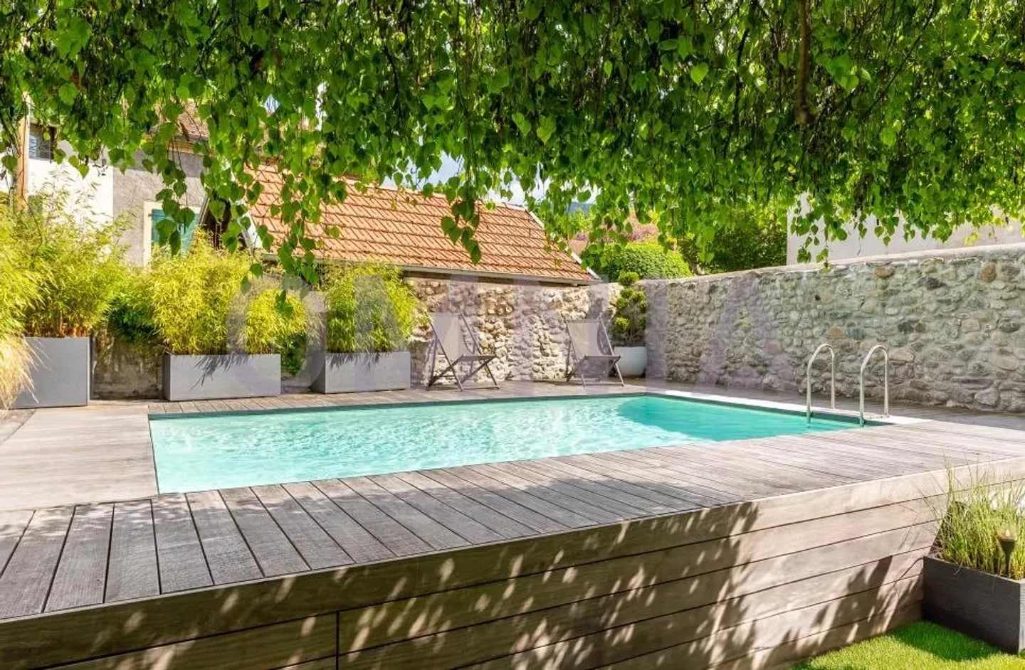 Casa di 250 m2 con piscina in un ambiente idilliaco - Foto 2 di 12