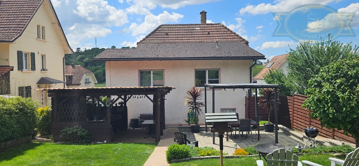 Multifunctional House at the Edge of the Forest in Boncourt - Photo 2 of 18