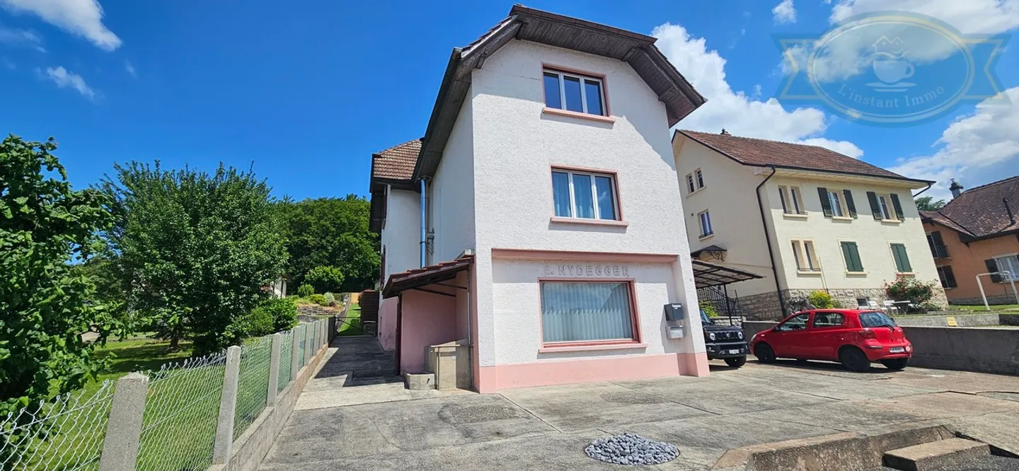 Multifunctional House at the Edge of the Forest in Boncourt - Photo 3 of 18