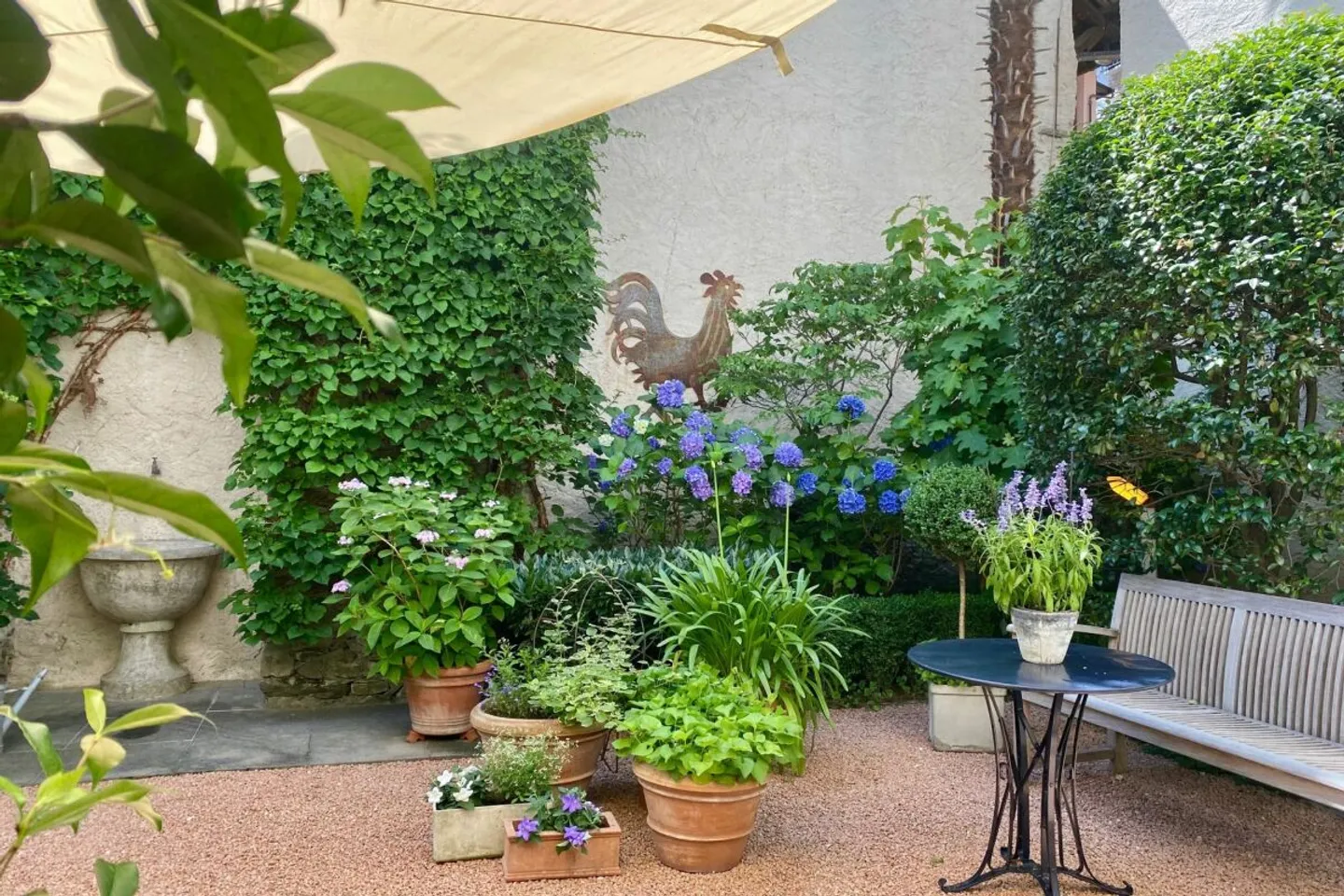 Pure tranquility !!! Restored village palazzo with Mediterranean courtyard & double garage - near Lugano - Photo 38 of 39