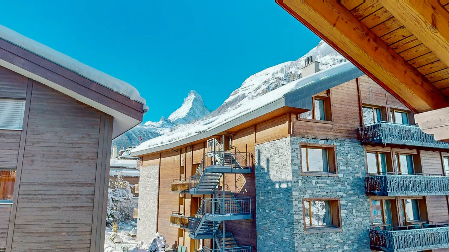 Central Living in Zermatt - Photo 12 of 12