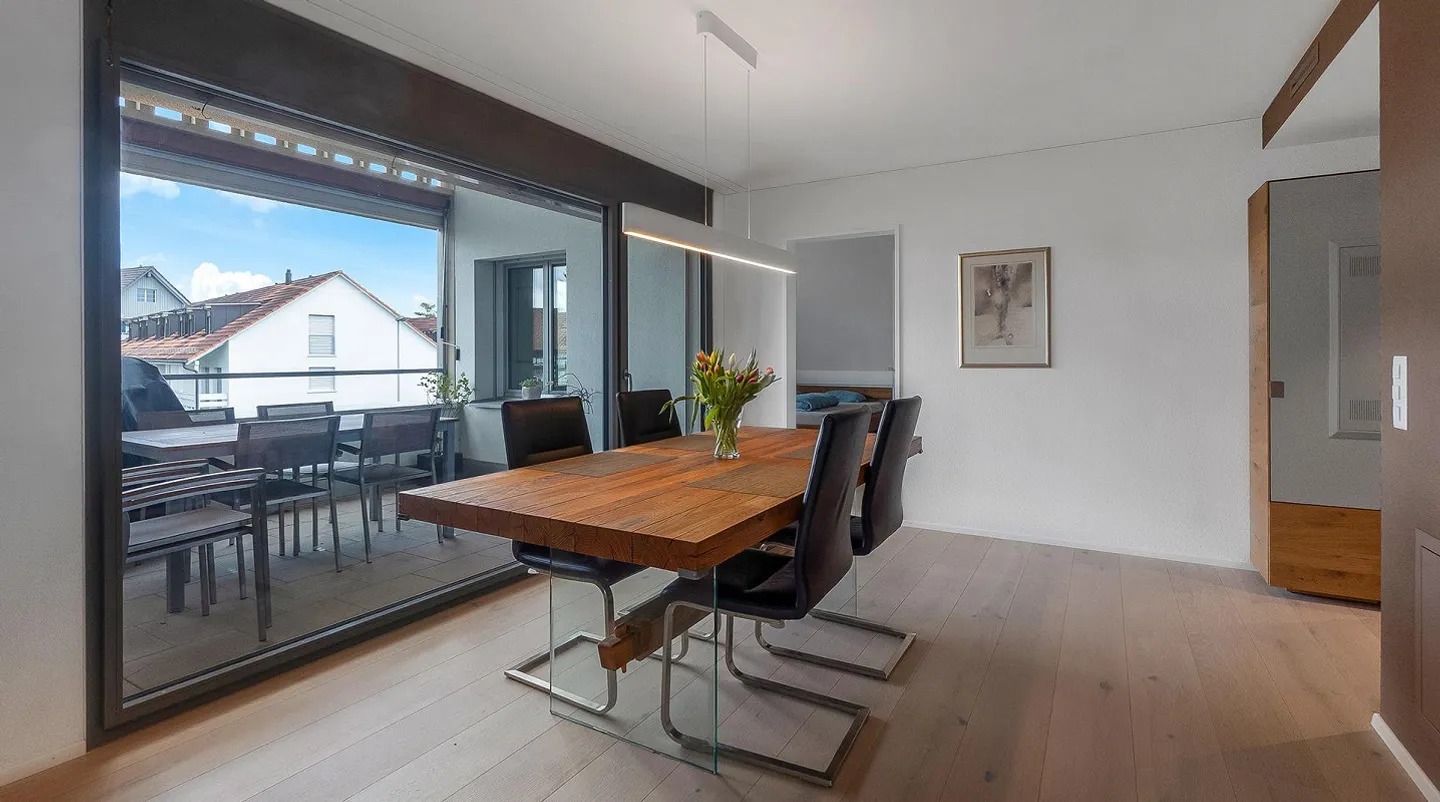 Living like in your own house - bright, spacious and private - Photo 5 of 11