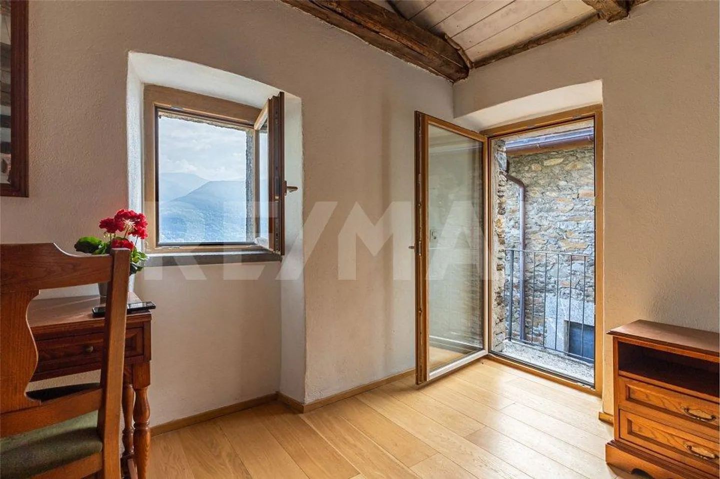 2.5 Room Apartment - Photo 9 of 13