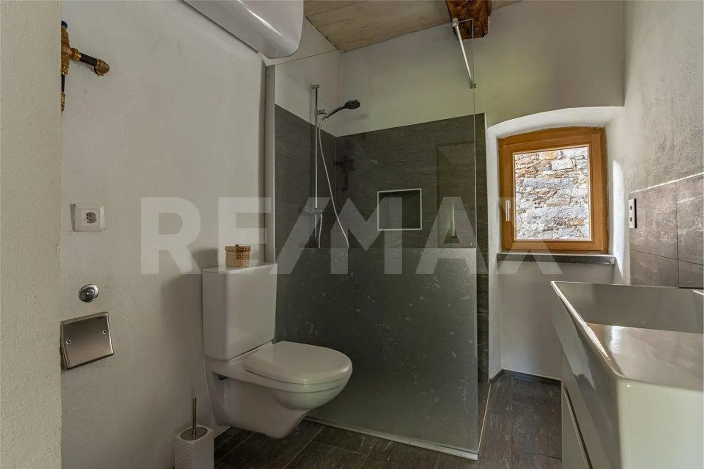 2.5 Room Apartment - Photo 12 of 13