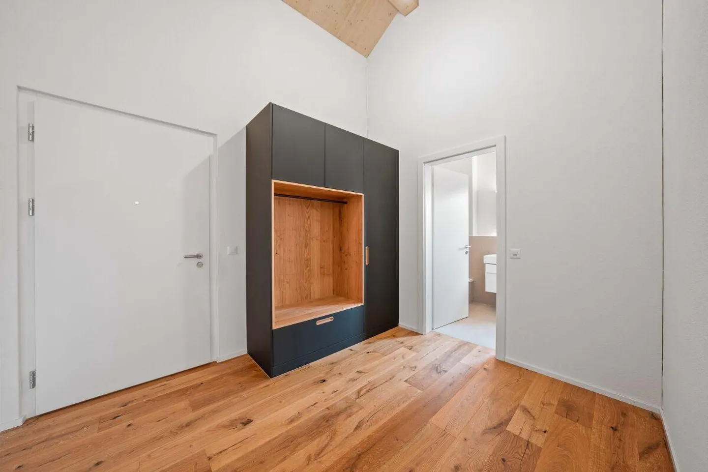 5.5-Room Penthouse Apartment - Photo 10 of 13