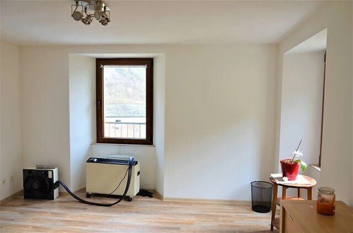 Charmantes Mehrfamilienhaus - Foto 3 von 13