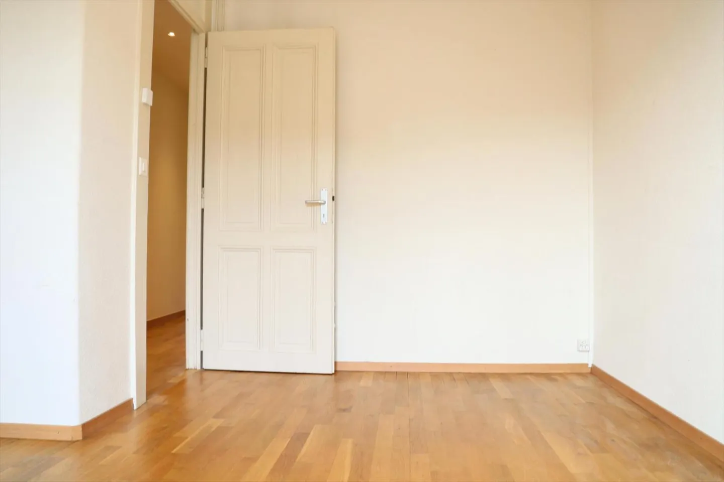 Appartement avec potentiel d'aménagement en 5 pièces, à Acacias. - Photo 3 sur 11