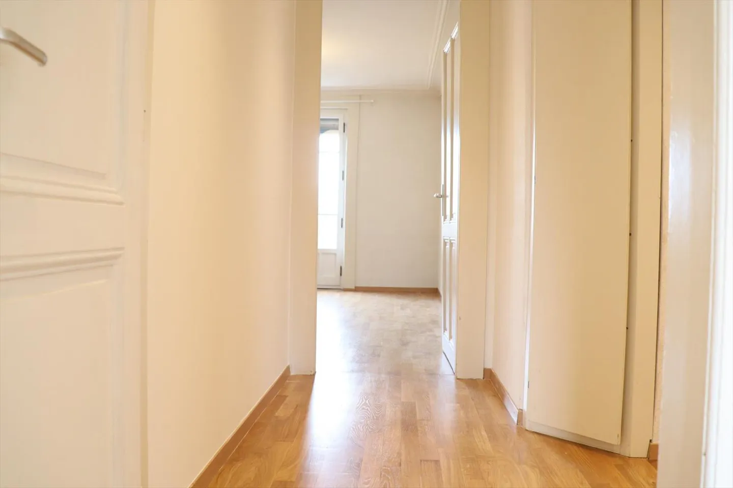 Appartement avec potentiel d'aménagement en 5 pièces, à Acacias. - Photo 4 sur 11