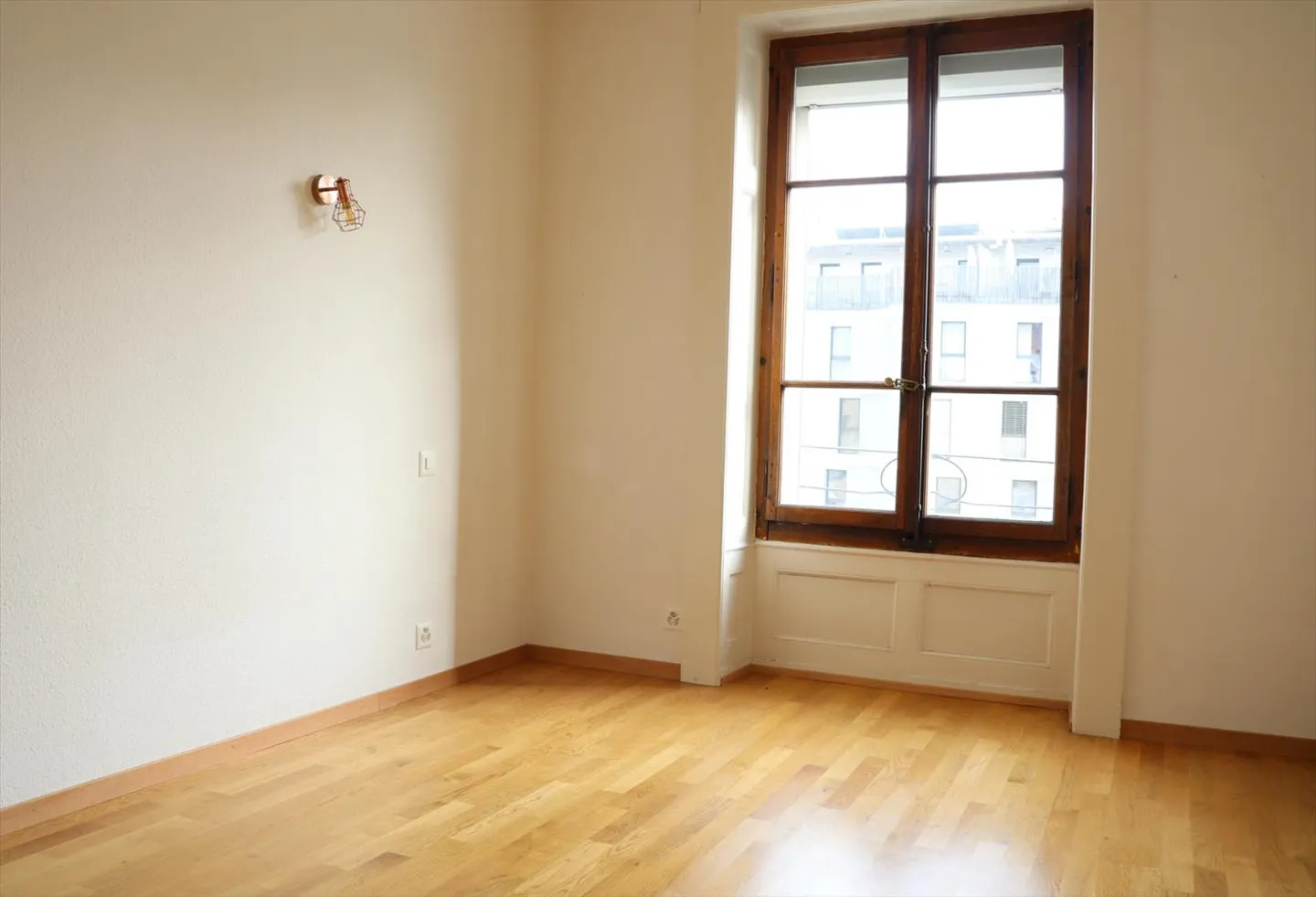 Appartement avec potentiel d'aménagement en 5 pièces, à Acacias. - Photo 7 sur 11