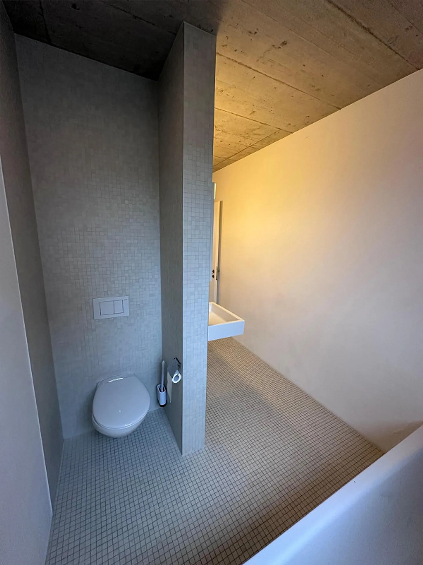 exklusive Wohnung in kleinem Mehrfamilienhaus im 2.OG - Foto 8 von 18