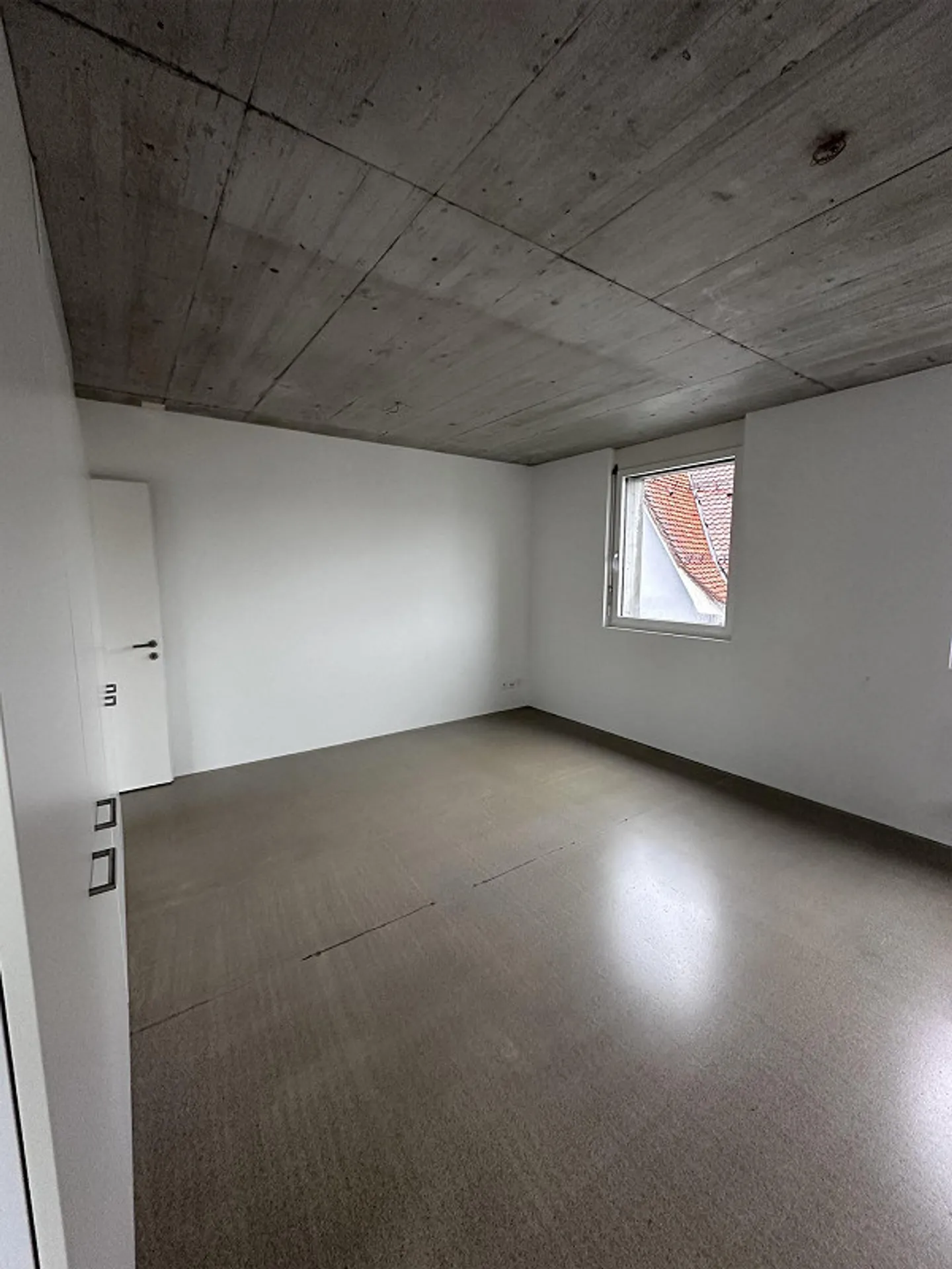 exklusive Wohnung in kleinem Mehrfamilienhaus im 2.OG - Foto 10 von 18