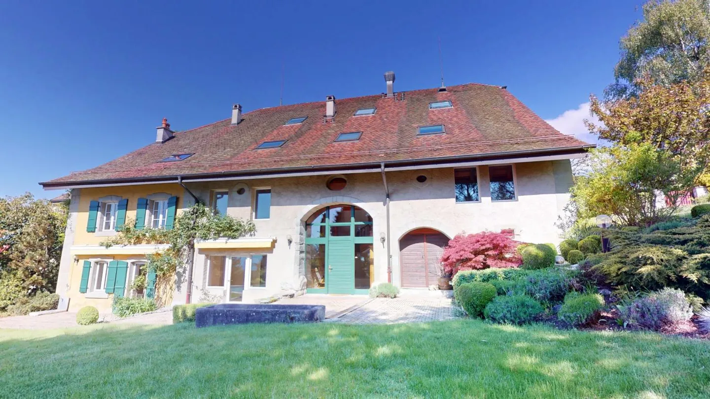 Villa de Luxe avec Piscine à Lausanne - Photo 1 sur 14