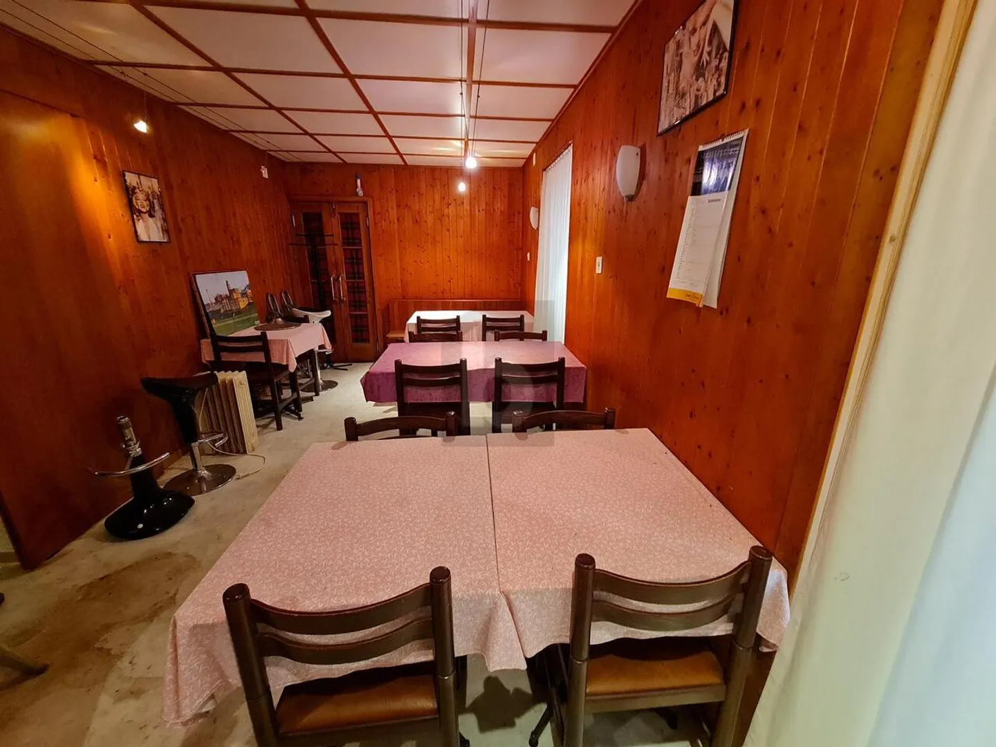 SPACIOUS WITH GREAT POTENTIAL - Photo 3 of 6