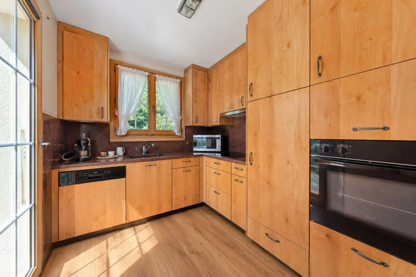 Magnificent 5-room duplex with garden in Versoix - Photo 3 of 11