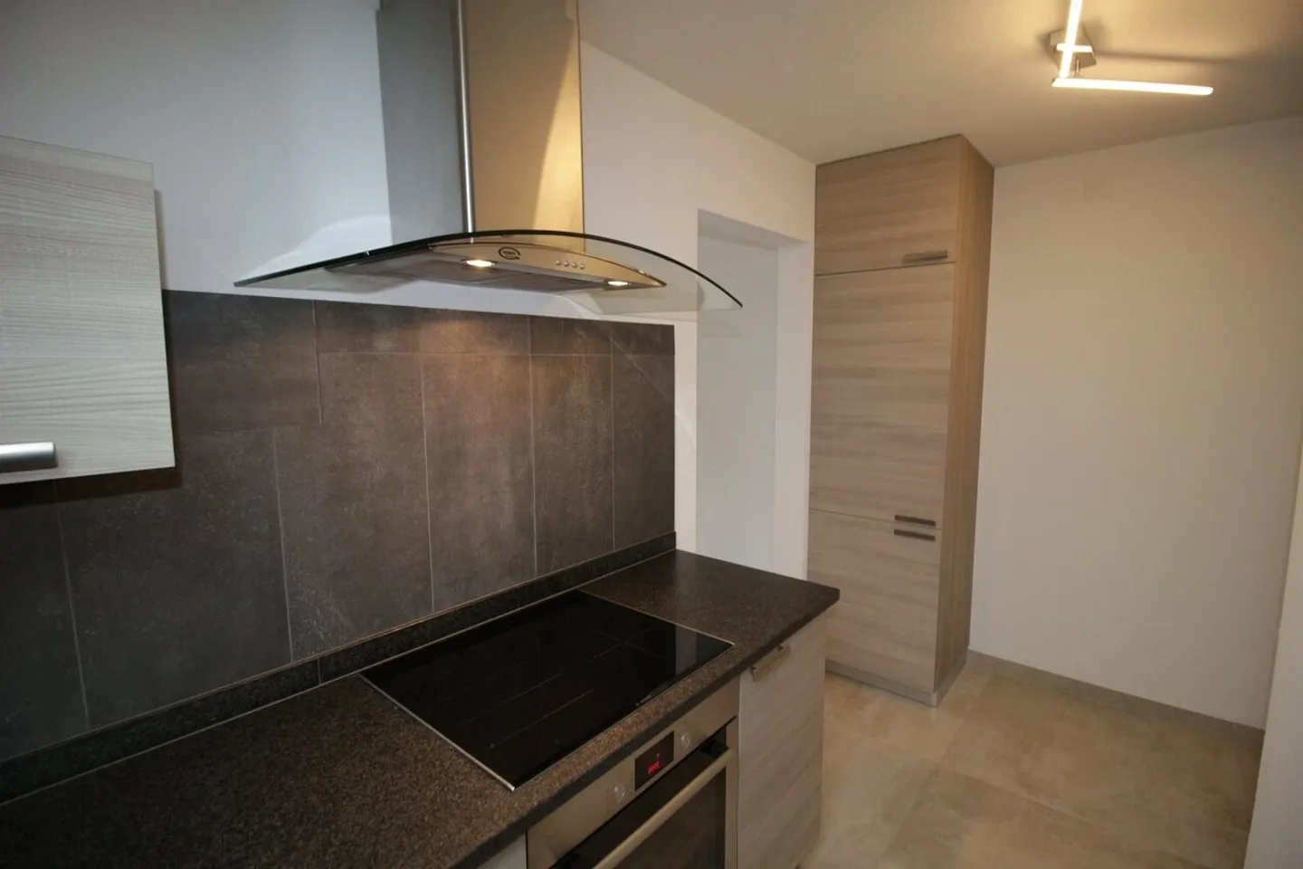 STUDIO MAGNIFICO Completamente ristrutturato! - Foto 3 di 9