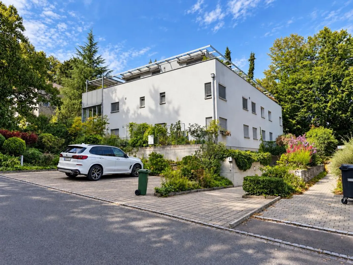 Appartamento ben tenuto di 4,5 stanze con giardino d'inverno e balcone - Foto 1 di 11