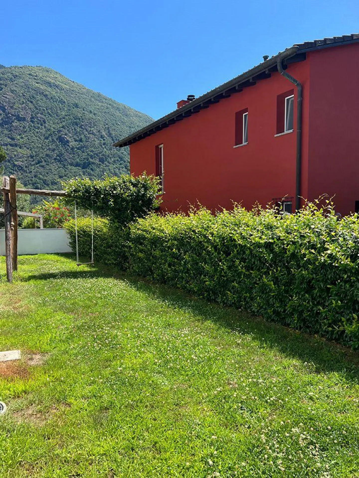 Villa moderna a Tegna - Foto 9 di 13