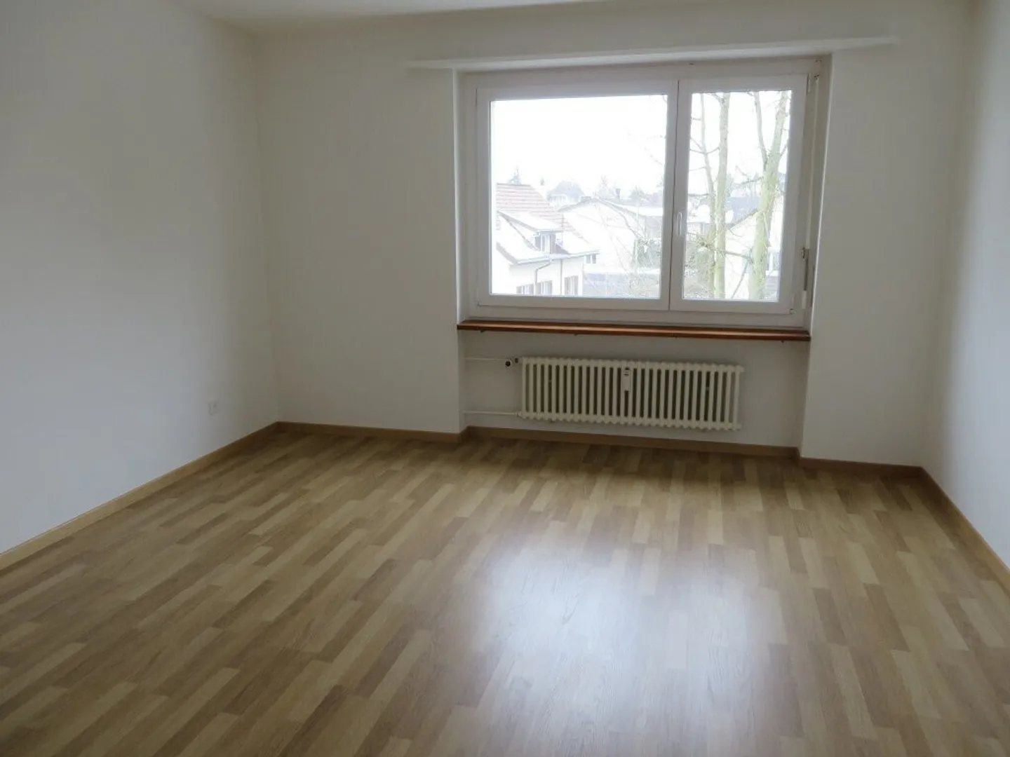 Charmante 2.5-Zimmer-Wohnung - Foto 3 von 6