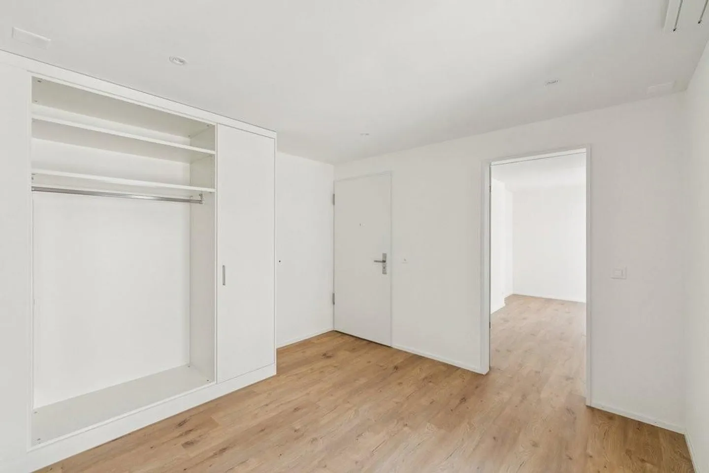 ERSTVERMIETUNG - exklusive Attikawohnung mit 3 Terrassen - Photo 3 sur 12