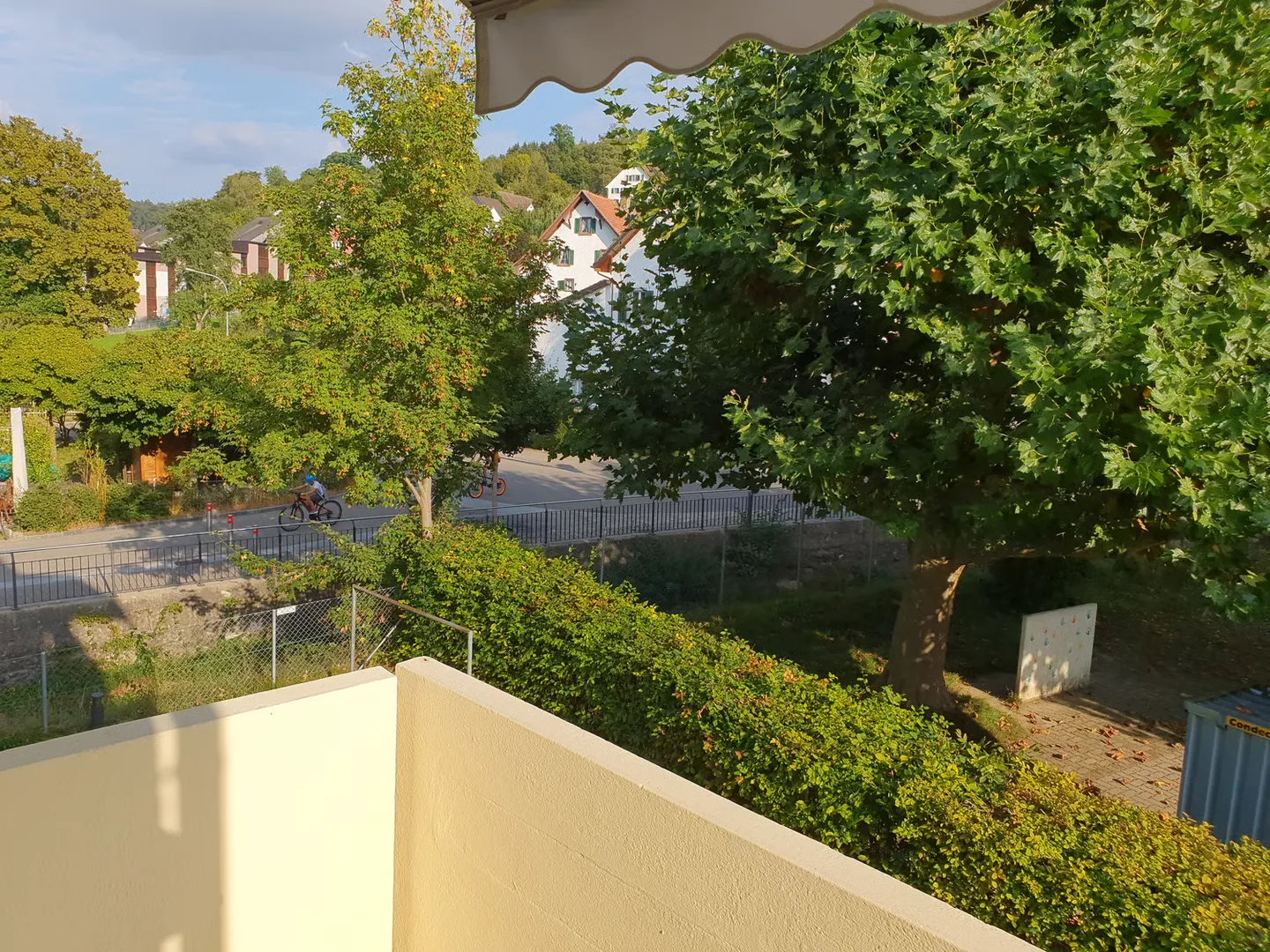 Modern and Mediterranean 3-room apartment in the heart of Birmensdorf ZH - Photo 6 of 9